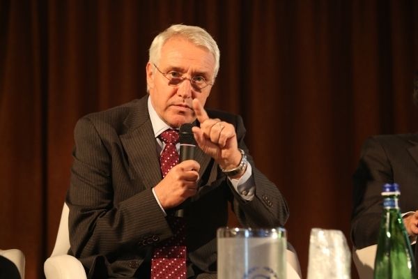 L’emergenza Coronavirus richiede anche coerenza. A tutti