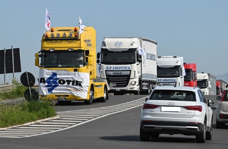 Stop ai mezzi pesanti sul cavalcaferrovia di Cascina, ASSOTIR Toscana: in arrivo tempesta perfetta!