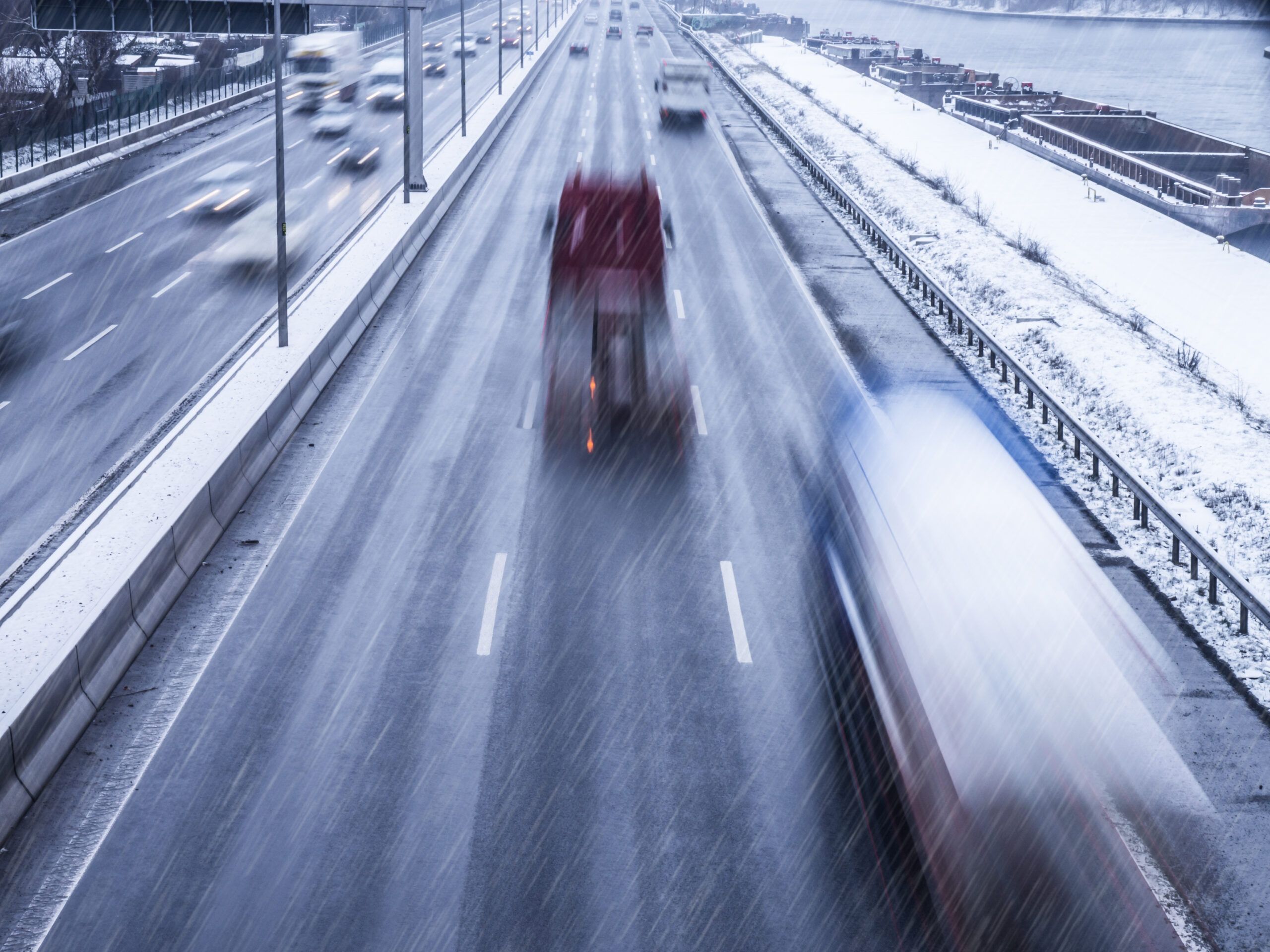 Avviso condizioni metereologiche avverse: pioggia e forti raffiche di vento in gran parte del Paese