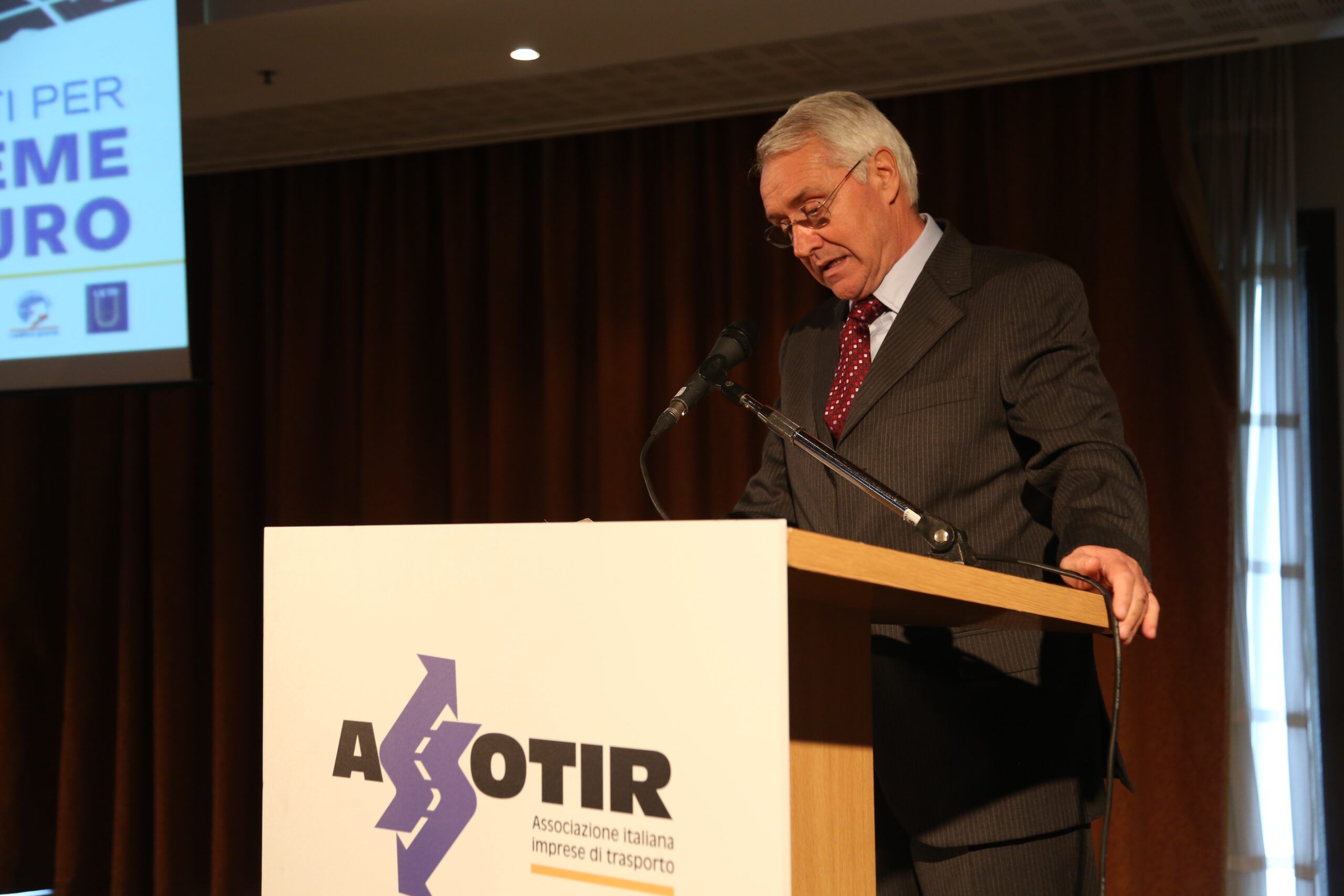 Coronavirus: idee confuse e troppo spettacolo