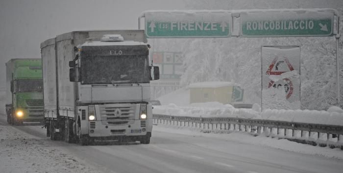 Maltempo: ancora condizioni metereologiche avverse in gran parte d’Italia, la Protezione Civile emana un secondo comunicato