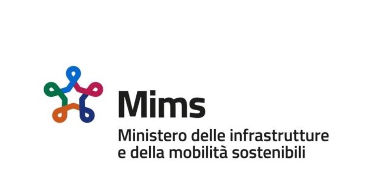 Traffico dei mezzi pesanti: secondo il report trimestrale del MIMS in aumento del +7% rispetto al 2021