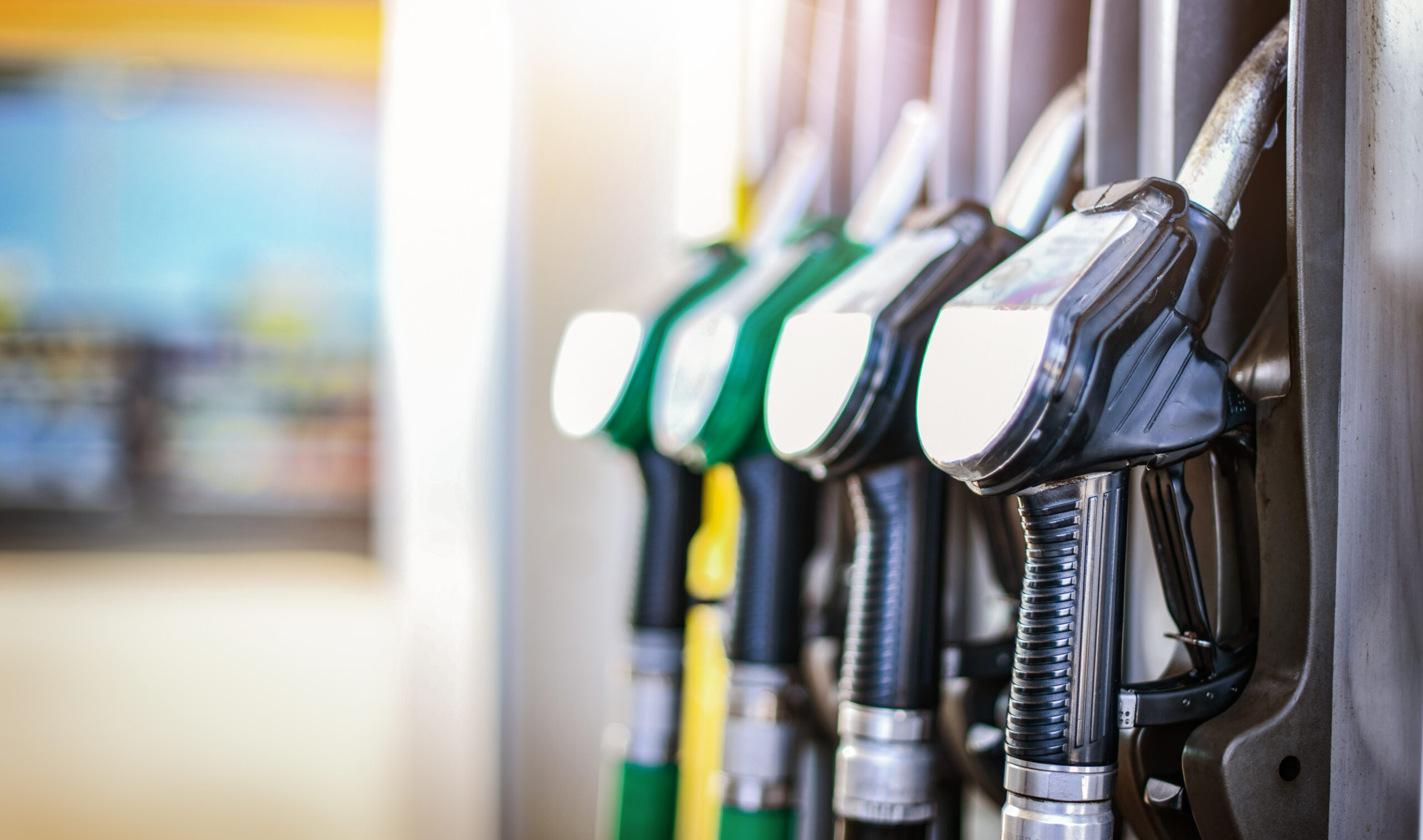 Taglio delle accise sui carburanti: MEF e MITE comunicano la proroga fino al 17 ottobre 2022