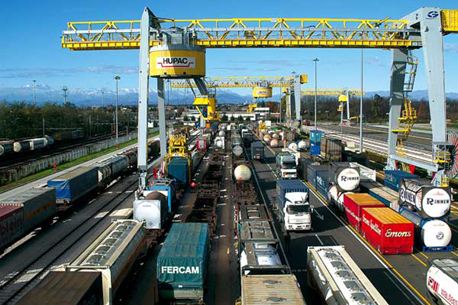 Investimenti autotrasporto 2017, pubblicati in Gazzetta Ufficiale i provvedimenti del MIT per usufruire dei contributi
