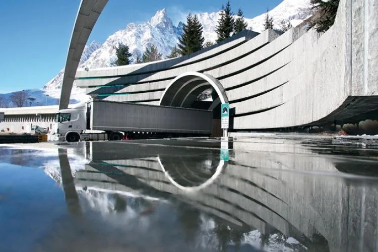 Monte Bianco: pubblicato il calendario delle chiusure da settembre a dicembre 2026