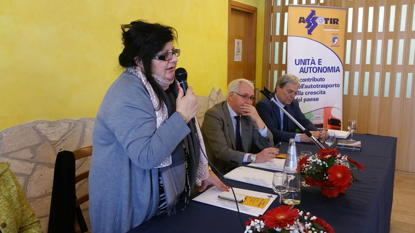 I miei auguri che la Pasqua 2015 segni l’inizio della primavera anche per l’autotrasporto italiano