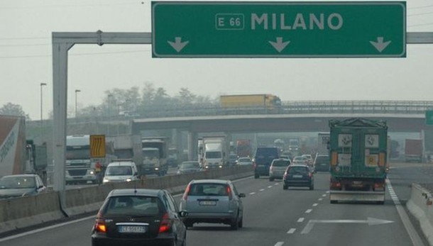 A4, dal 10 dicembre prossimo scatta il divieto per i veicoli ADR