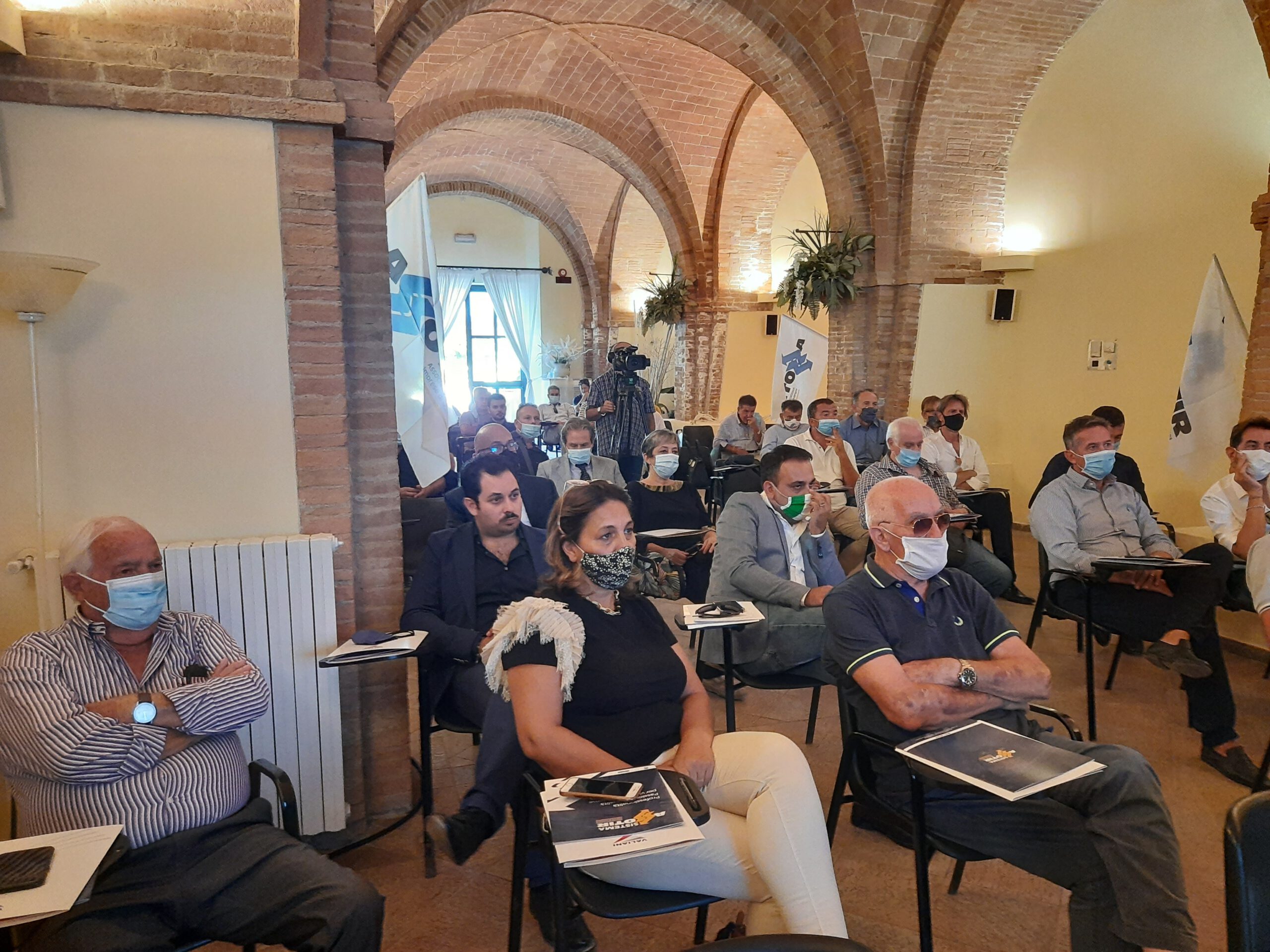 Assotir Toscana:successo per il convegno “L’Autotrasporto incontra le Istituzioni”