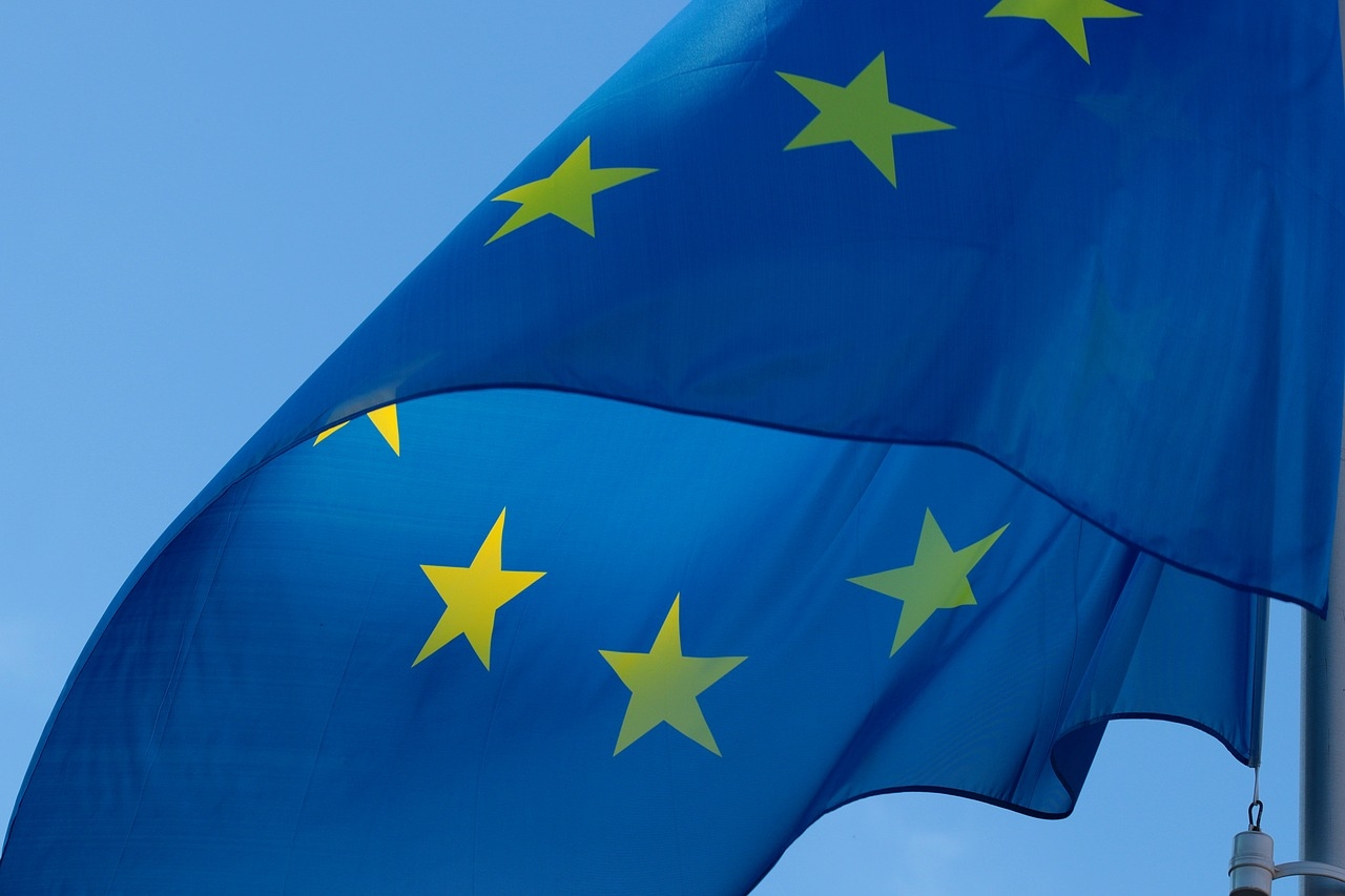 Recovery and Resilience Facility: UETR e le altre associazioni europee chiedono a gran voce che il settore del trasporto e della logistica possa rientrare nel programma comunitario di aiuti da 672,5 miliardi di euro
