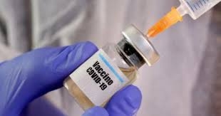 Rifiuto di vaccinarsi da parte del dipendente e riflessi sulla tutela INAIL.
