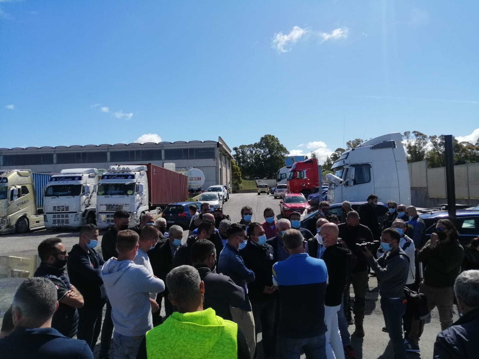 Civitavecchia: trasportatori in piazza per dire sì a legalità e sicurezza