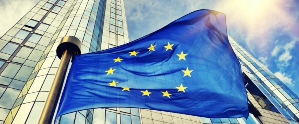 Proroga di validità dei certificati: la Commissione UE presenta la sua proposta