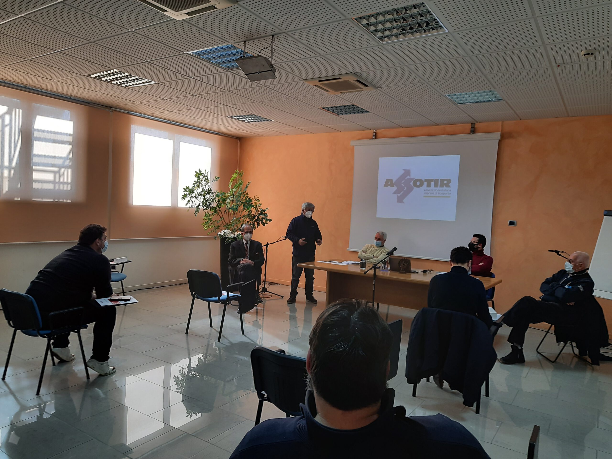 Multe in FI-PI-LI sotto lockdown: Assotir annuncia azioni legali e Tir lumaca
