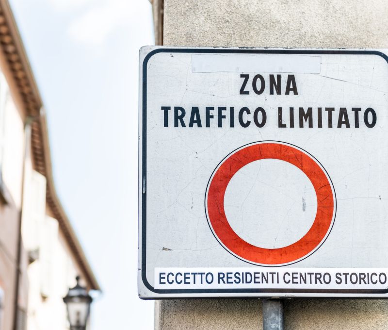 Trasporto merci al centro di Roma: il TAR del Lazio concede il via libera all’ingresso ai soli corrieri espressi